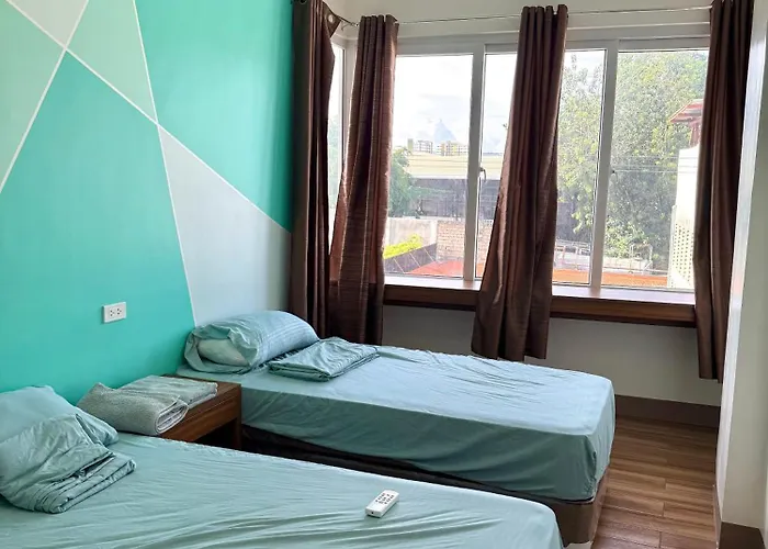 Lheaf Residences And Serviced *